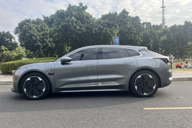 极氪 极氪001 2022 汽车图片 #7