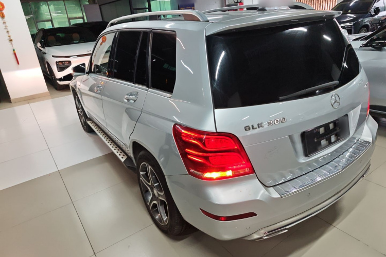 Mercedes-Benz GLK Class 2016 car image #7