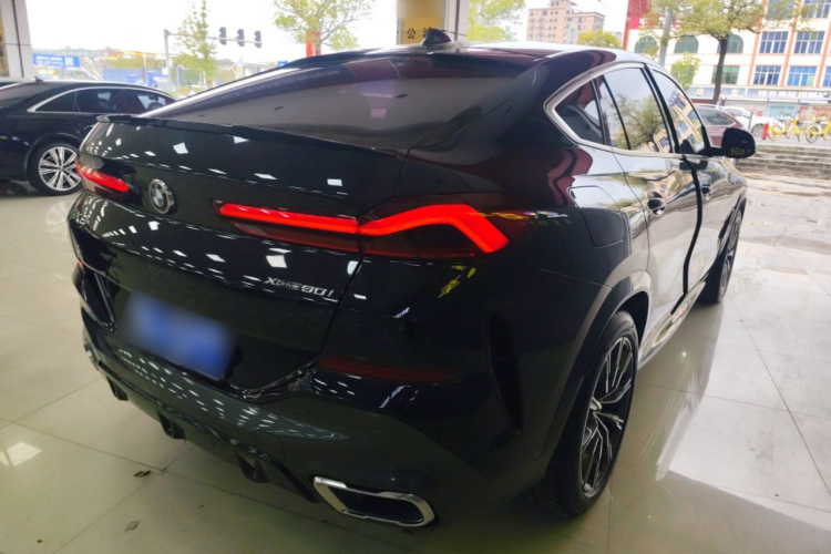 BMW X6 2020 immagine di auto #7