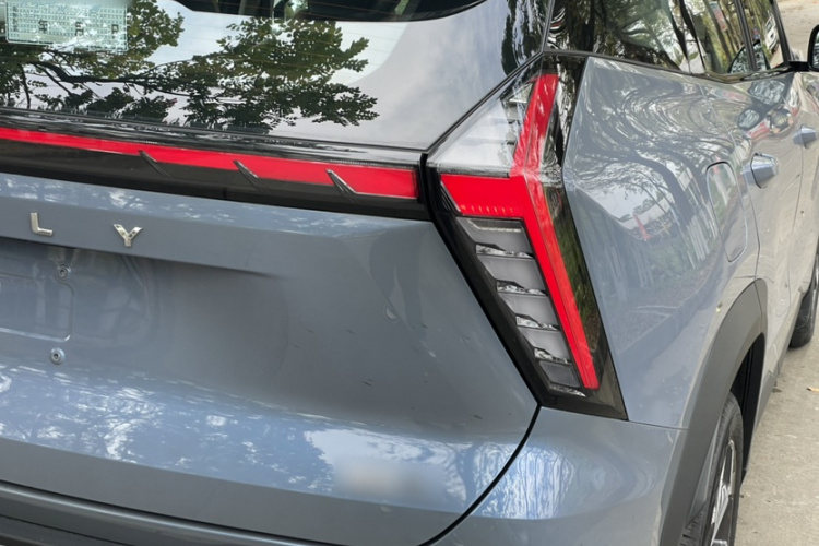GEELY Boyue L 2024 car image #7