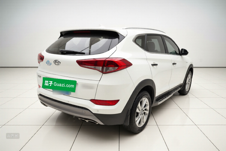 Hyundai Tucson 2016 immagine di auto #7