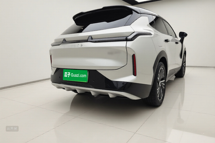 Lynk & Co 08 EM-P 2024 car image #7