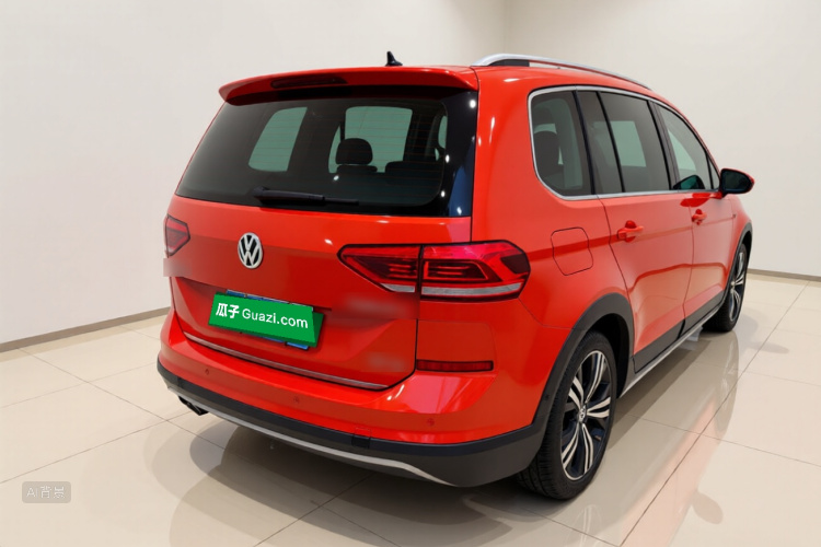 Volkswagen Touran 2020 car image #7