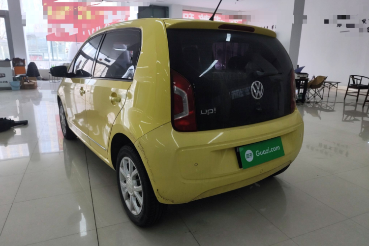 Volkswagen up! 2016 car image #7