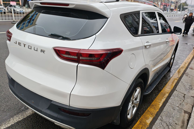 X70M 2021 car image #7