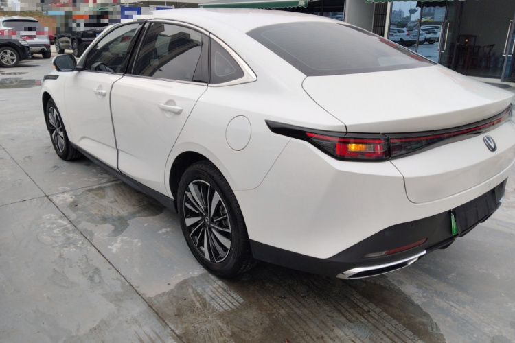 Changan EadoPHEV 2025 imagem de carro #7