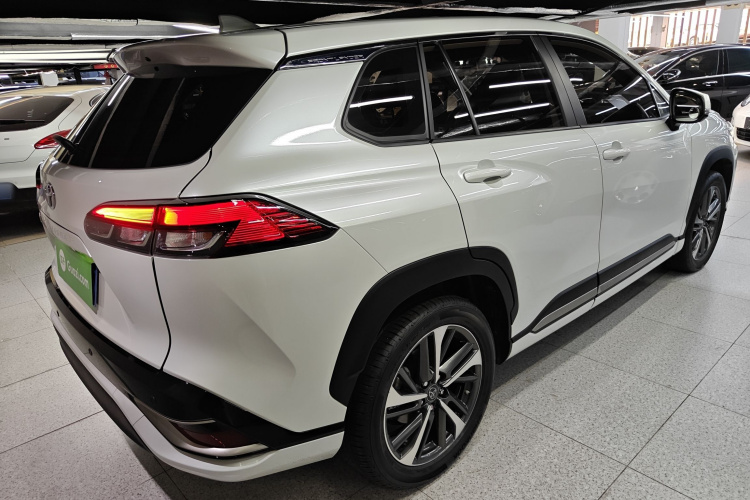 Toyota Frontlander 2023 car image #7