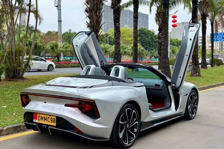 MG Cyberster 2024 immagine di auto #7