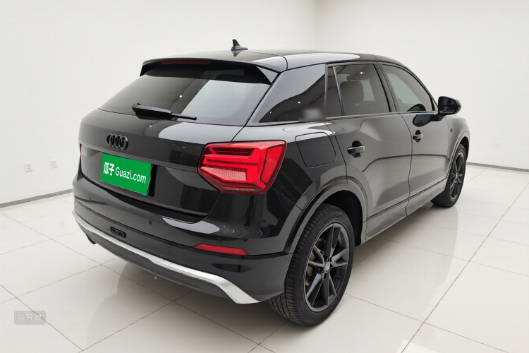 Q2L 2019 car image #7