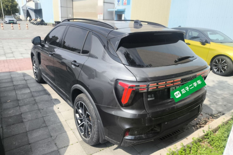 Lynk & Co 01 EM-P 2022 car image #7