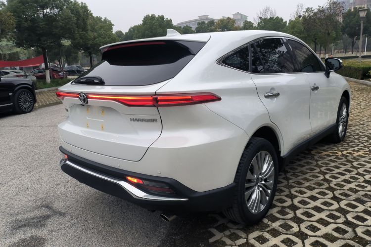 Toyota Harrier 2023 immagine di auto #7