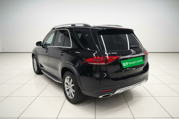 Mercedes-Benz GLE Class 2022 car image #7