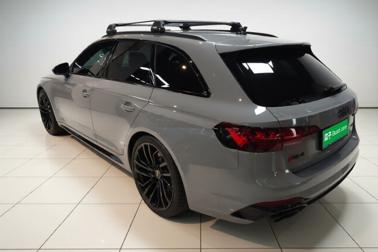 奥迪 奥迪RS 4 2022 汽车图片 #7