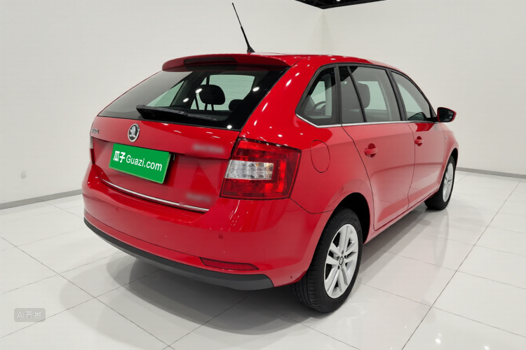 Skoda Rapid Spaceback 2015 immagine di auto #7