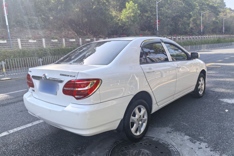 Toyota Corolla (Classic) 2015 car image #7