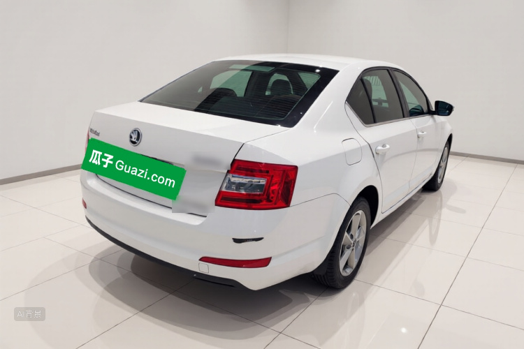 Skoda Octavia 2015 car image #7