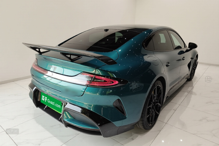 MI SU7 Ultra 2025 car image #7