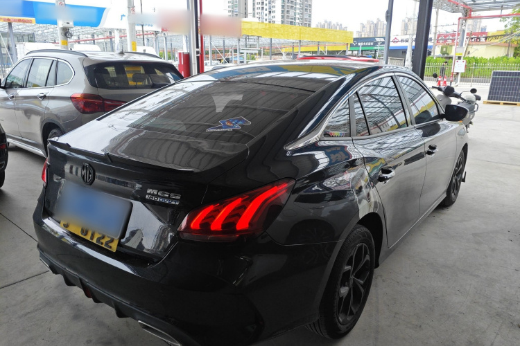 5 2023 #7 5 2023 immagine di auto #7