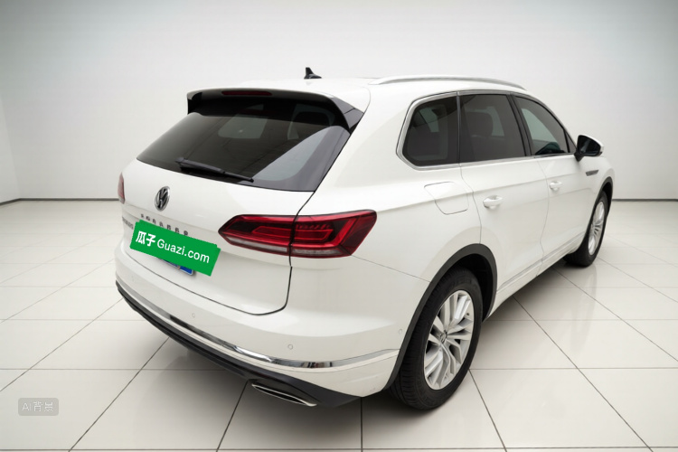 Volkswagen Touareg 2018 car image #7