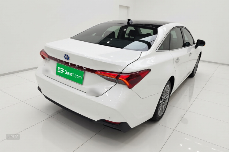 Toyota Avalon 2019 car image #7