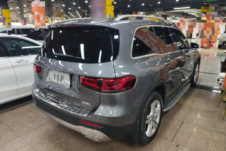 Mercedes-Benz GLB Class 2023 car image #7