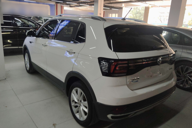 Volkswagen T-Cross 2020 car image #7