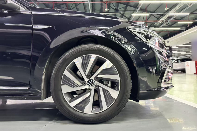 Volkswagen Passat New Energy 2021 immagine di auto #7