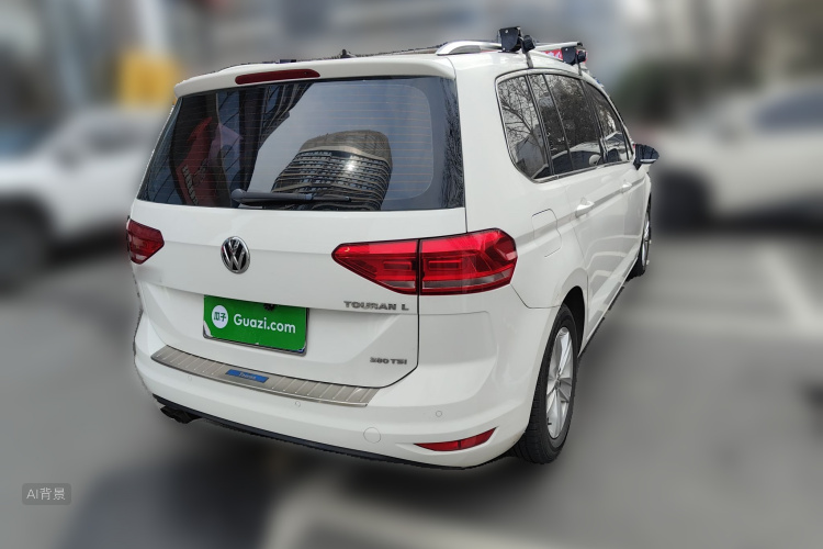 Volkswagen Touran 2017 immagine di auto #7