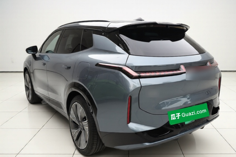 Lynk & Co 08 EM-P 2024 car image #7