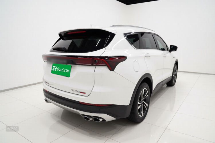 X70 PLUS 2022 car image #7