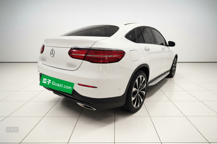 Mercedes-Benz GLC Coupe 2017 immagine di auto #7