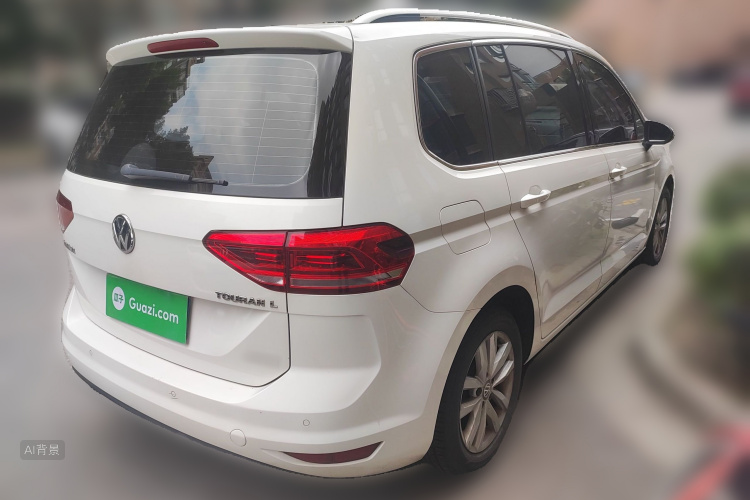 Volkswagen Touran 2017 immagine di auto #7