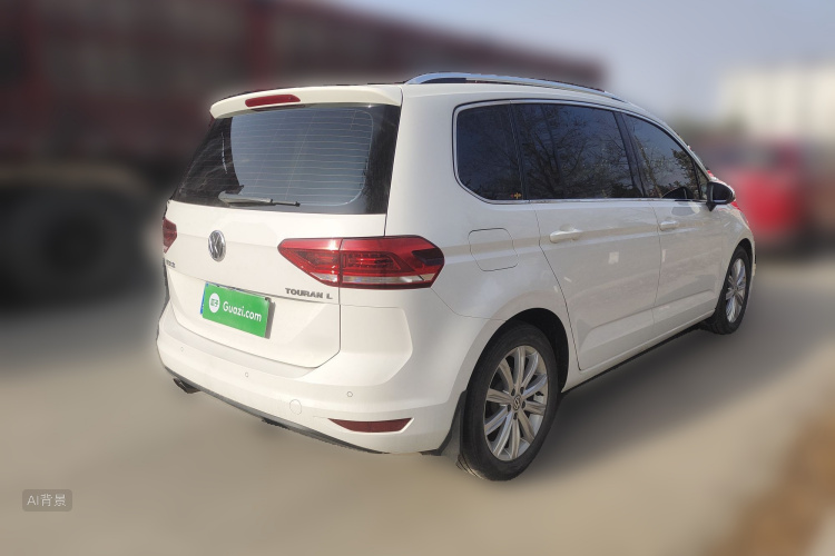 Volkswagen Touran 2018 immagine di auto #7