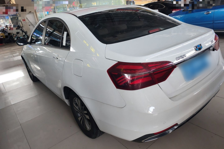 Emgrand 2018 #7 Emgrand 2018 car image #7