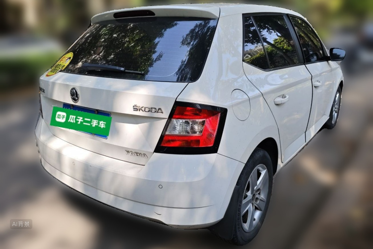 Skoda Fabia 2015 image de voiture #7