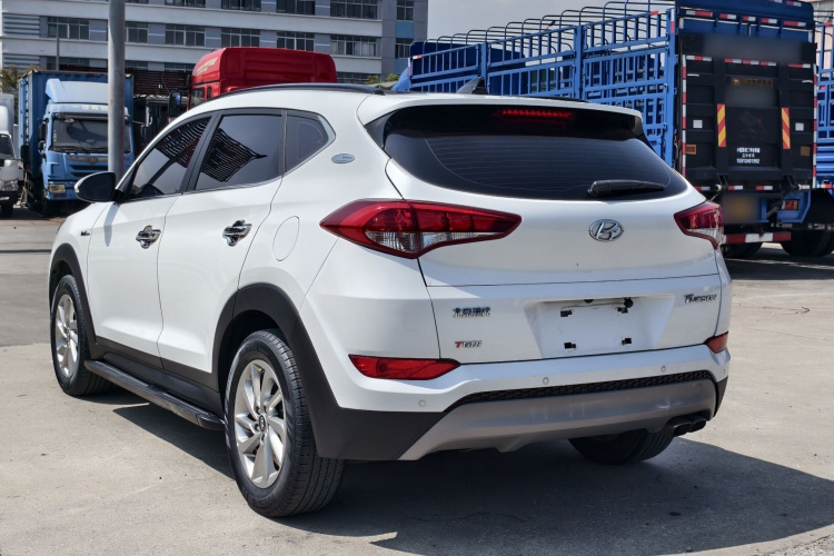Hyundai Tucson 2017 صورة سيارة #7