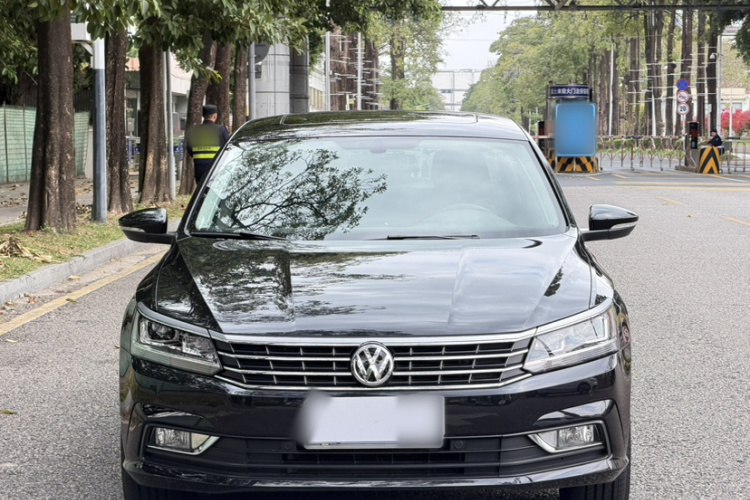 Volkswagen Passat 2018 car image #7