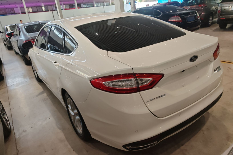 Ford Mondeo 2016 immagine di auto #7