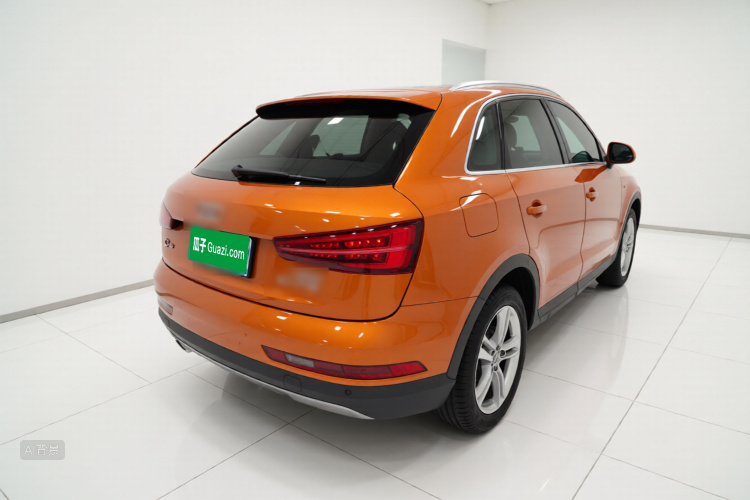 Audi Q3 2018 car image #7