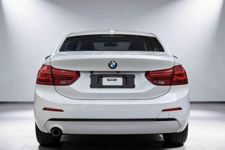 BMW 1 Series 2018 immagine di auto #7