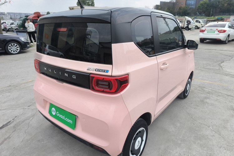 MG Hongguang MINI EV 2022 car image #7