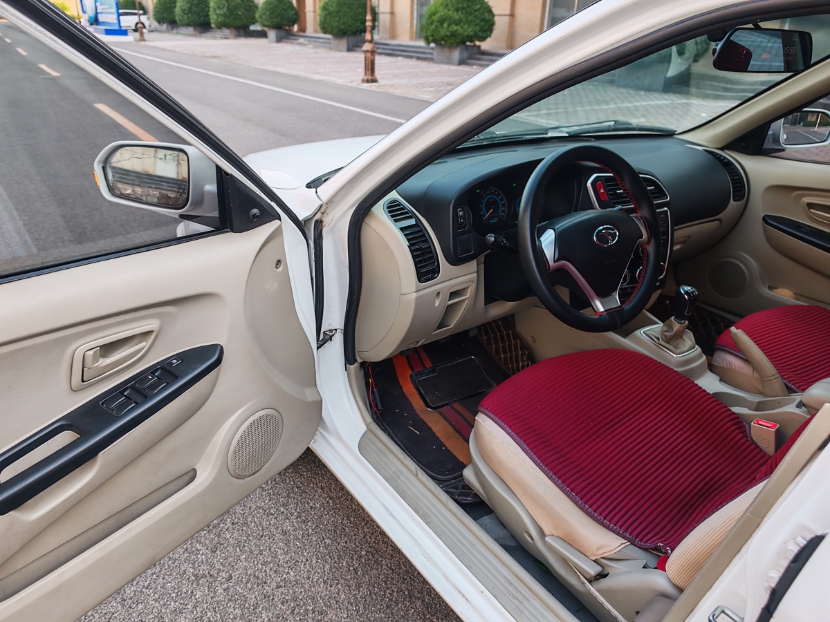 Soueast 2015 #7 Soueast 2015 car image #7