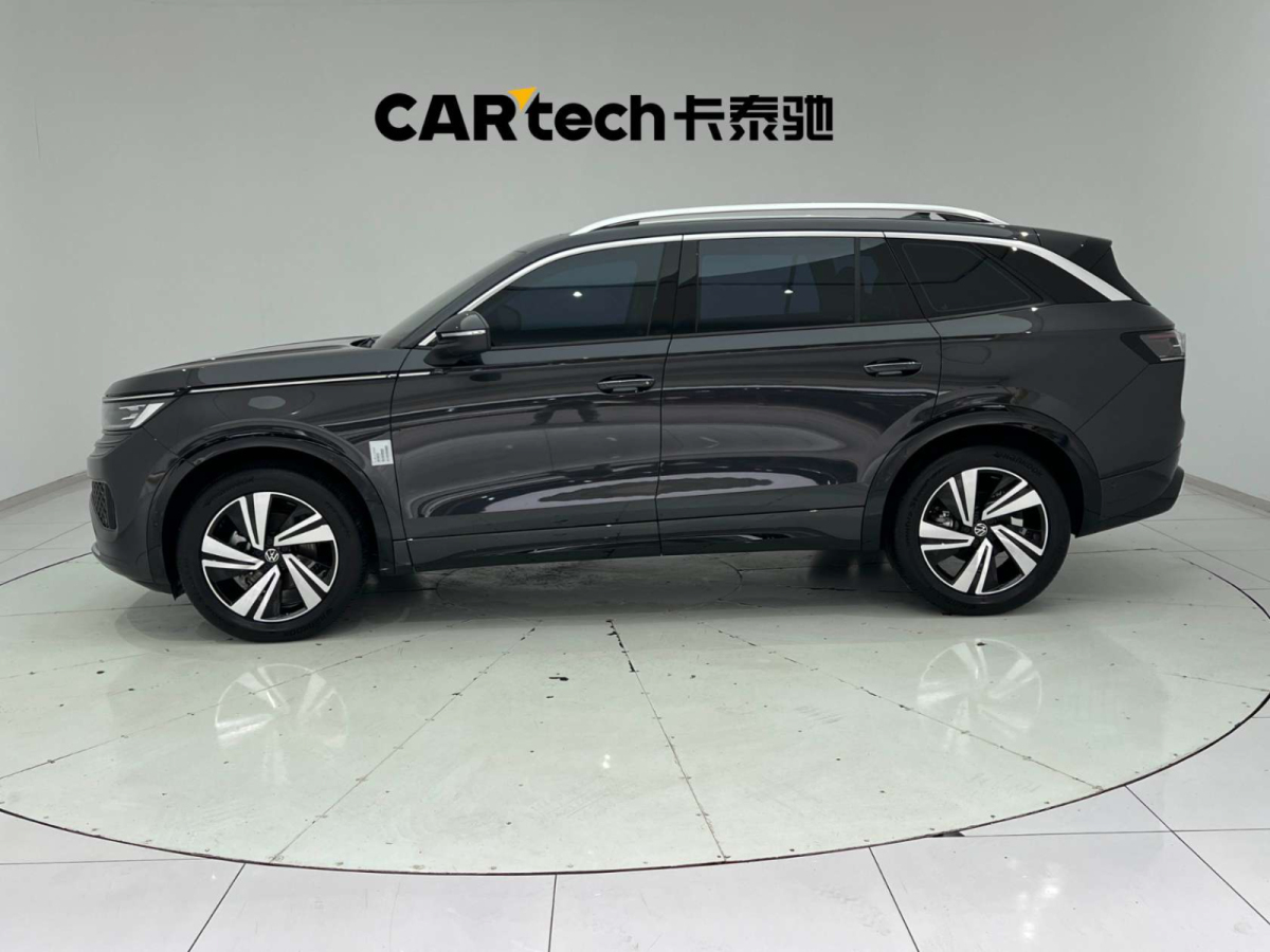 Volkswagen Tavendor 2023 car image #7