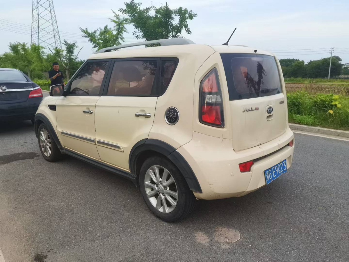 起亚 秀尔 2013 汽车图片 #7