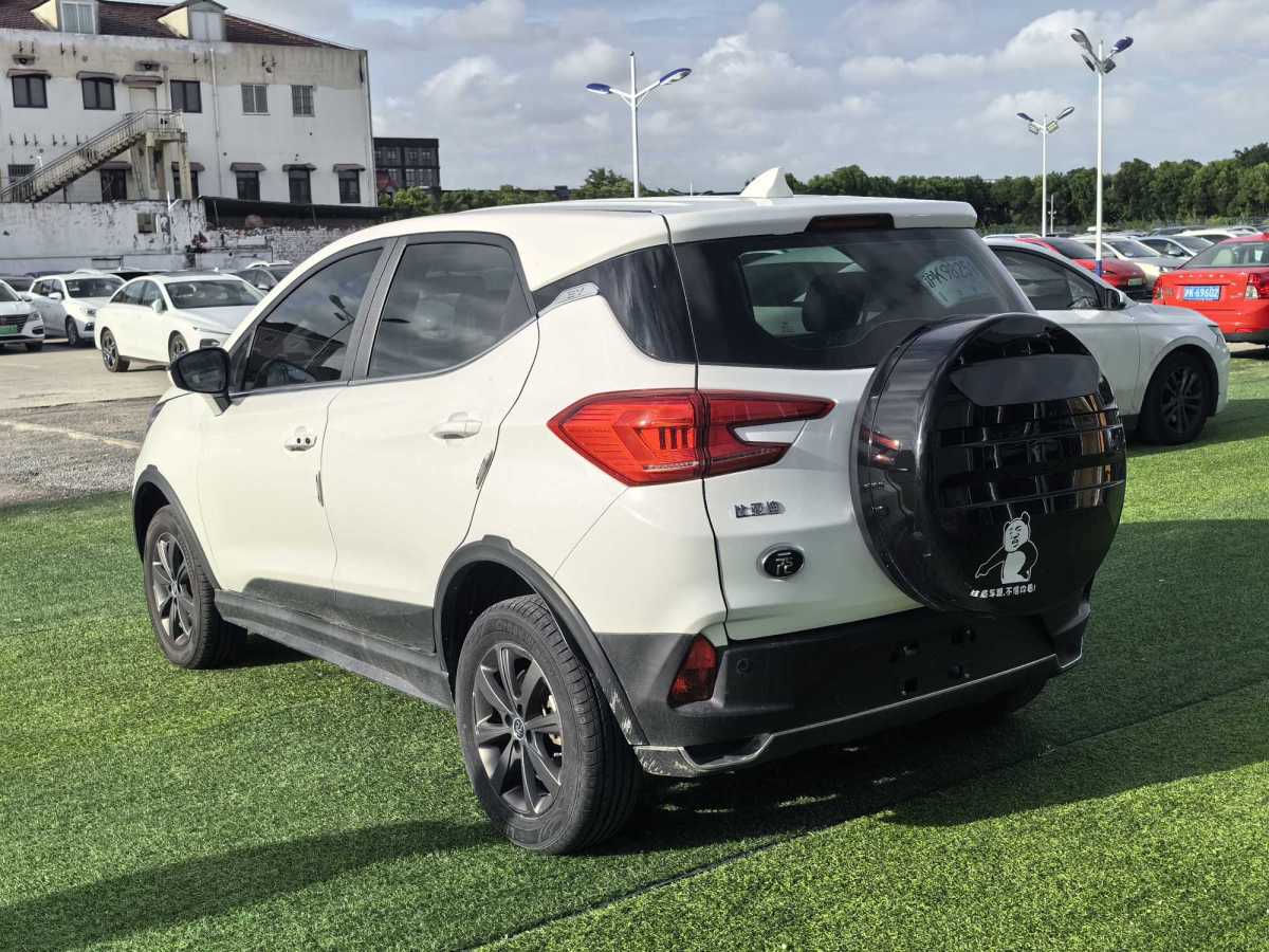 BYD Yuan New Energy 2020 صورة سيارة #7