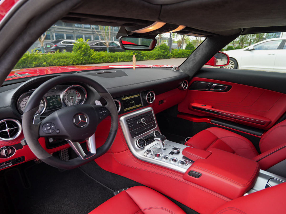 Mercedes-Benz SLS AMG 2012 صورة سيارة #7