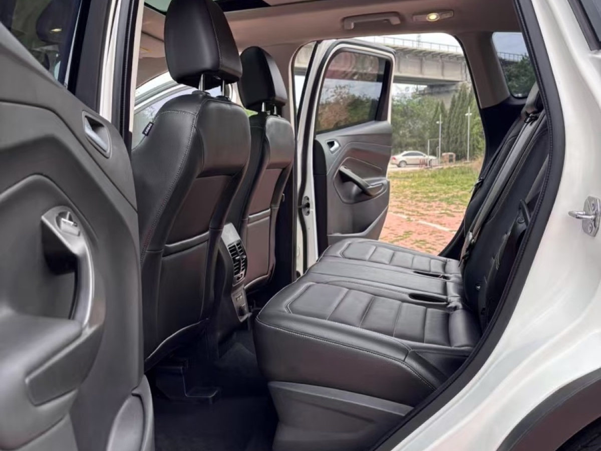 Ford Kuga 2017 car image #7