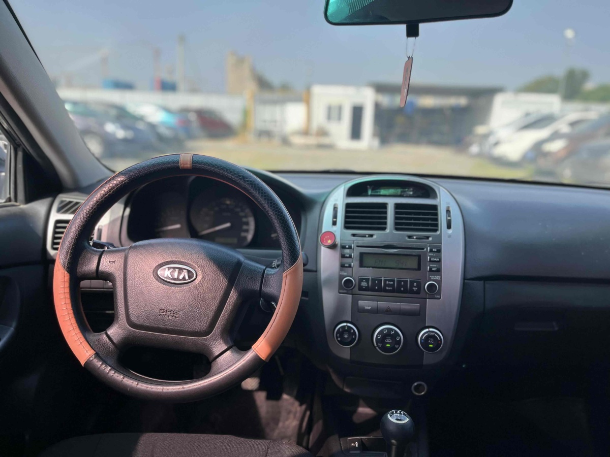 Kia Cerato 2012 imagen de coche #7