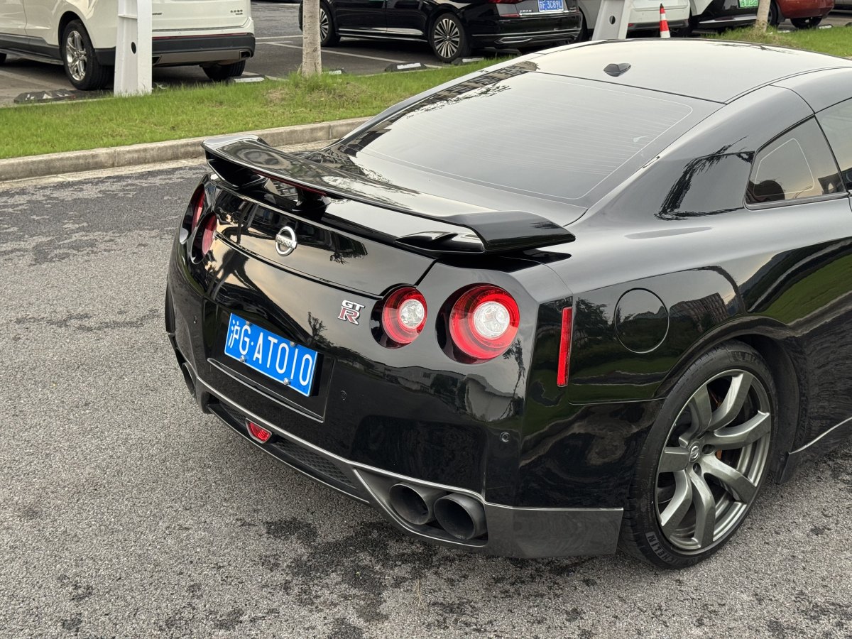 日产 日产GT-R 2010 汽车图片 #7
