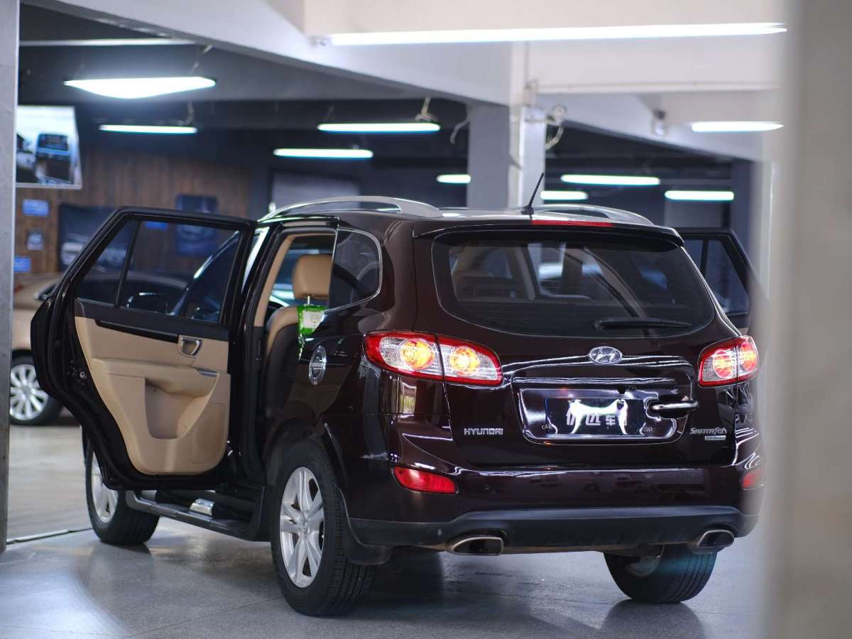 Hyundai Santa Fe Classic 2011 immagine di auto #7